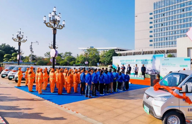美麗“守護(hù)者”-26輛五菱新能源環(huán)衛(wèi)車批量交付！
