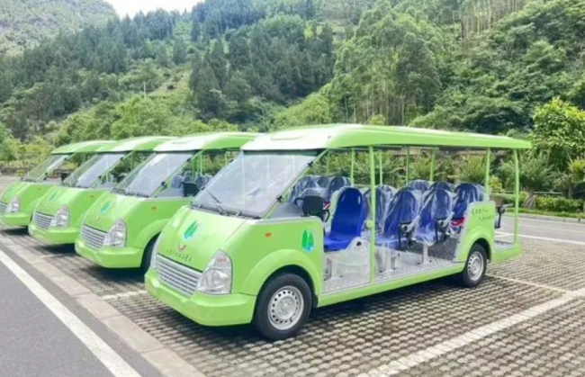 貴州水銀河景區(qū)成功交付五菱觀(guān)光車(chē)，助力旅游業(yè)發(fā)展