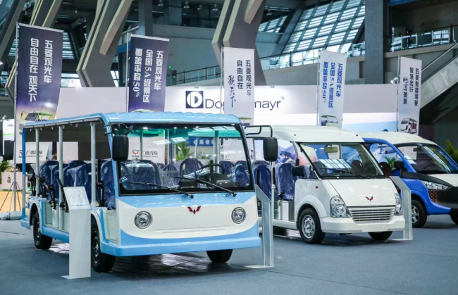 突破！五菱非道路車(chē)駛?cè)爰幽么螅?></div>

            </a></li>

          
          <li id=